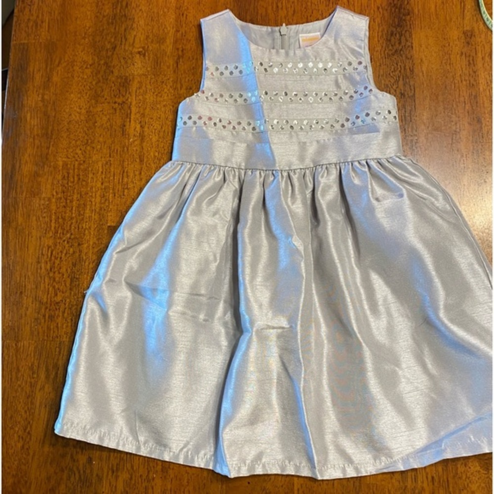 Gymboree silver-shiny sleeveless dress. Size‎ 2T.